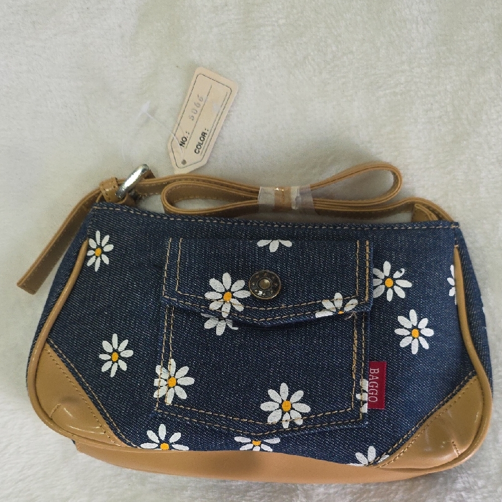 Denim Blue and Tan Floral Shoulder Bag🌻